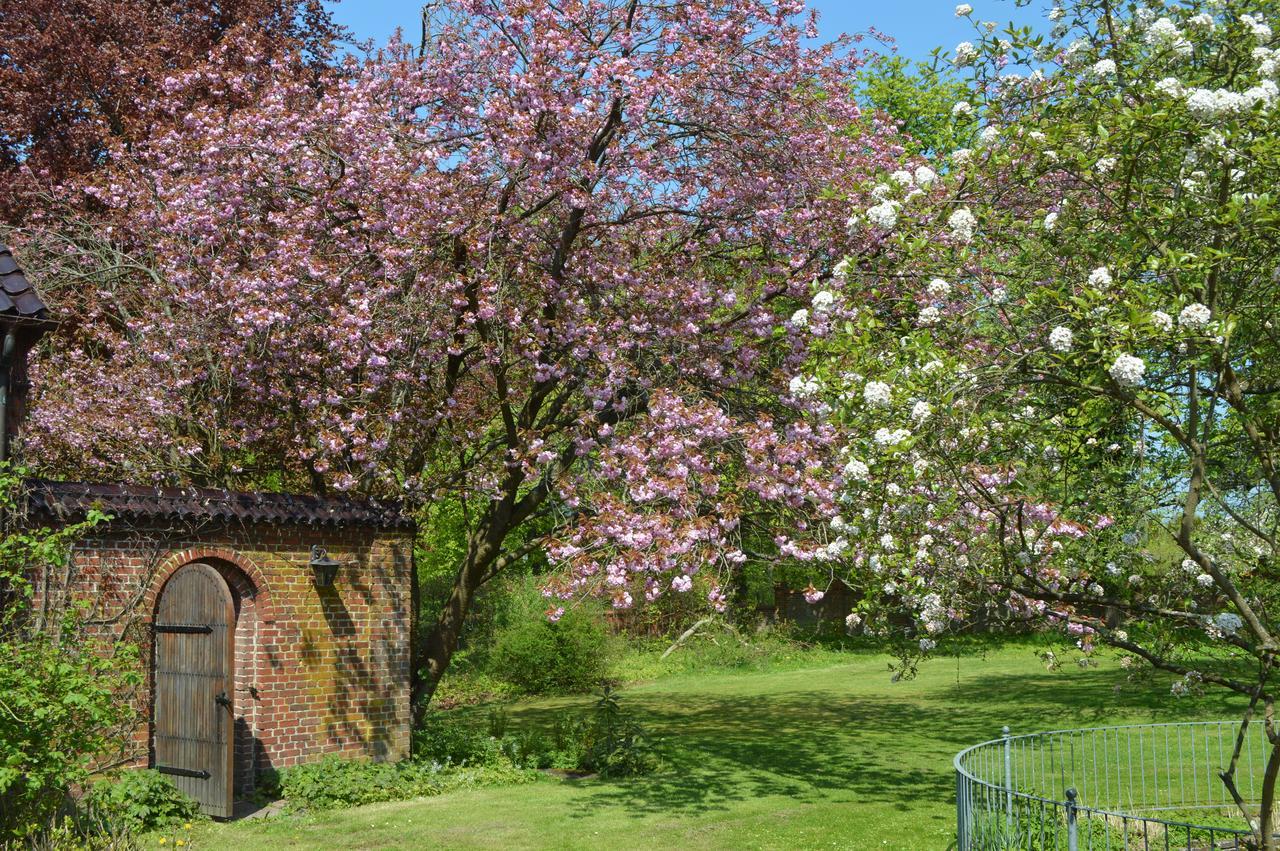 Minnesberg Bed & Breakfast Треллеборг Экстерьер фото